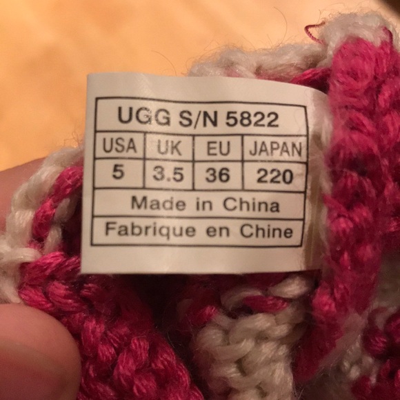 Knit Ugg Boots - Picture 6 of 6